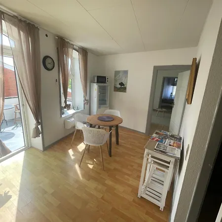 Apartamento Mit 2 Zimmern Und Balkon Im Herzen Von Hoyer