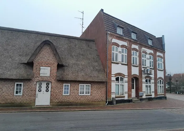 Mit 2 Zimmern Und Balkon Im Herzen Von Hoyer * Højer